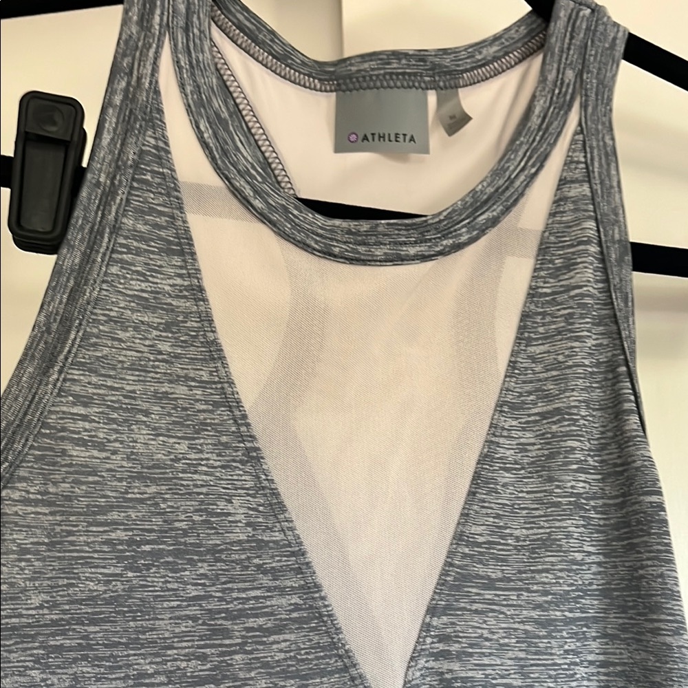 EUC | Athleta | M | Heather Gray Tank Top - Picture 5 of 6
